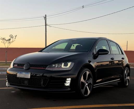 VOLKSWAGEN GOLF 2.0 TSI GTI 16V TURBO GASOLINA 4P AUTOMÁTICO VOLKSWAGEN GOLF 2.0 TSI GTI 16V TURBO GASOLINA 4P AUTOMÁTICO
